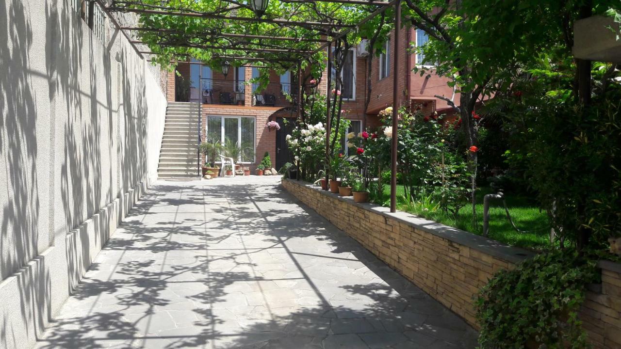 Green Garden Tiflis Exterior foto